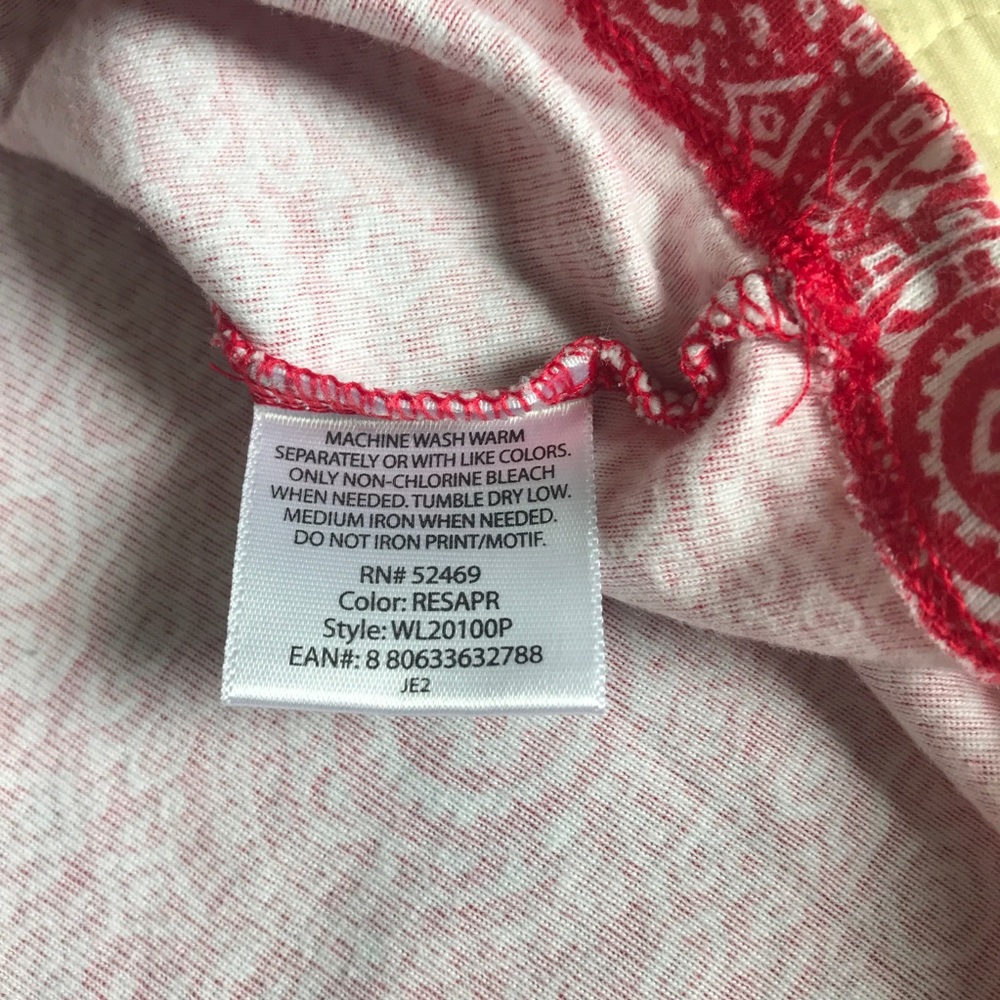 White Stag Red & White Scoop Neck Tank Size Large - Picture 5 of 5